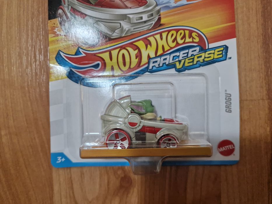 Hot Wheels Baby Yoda STAR WARS