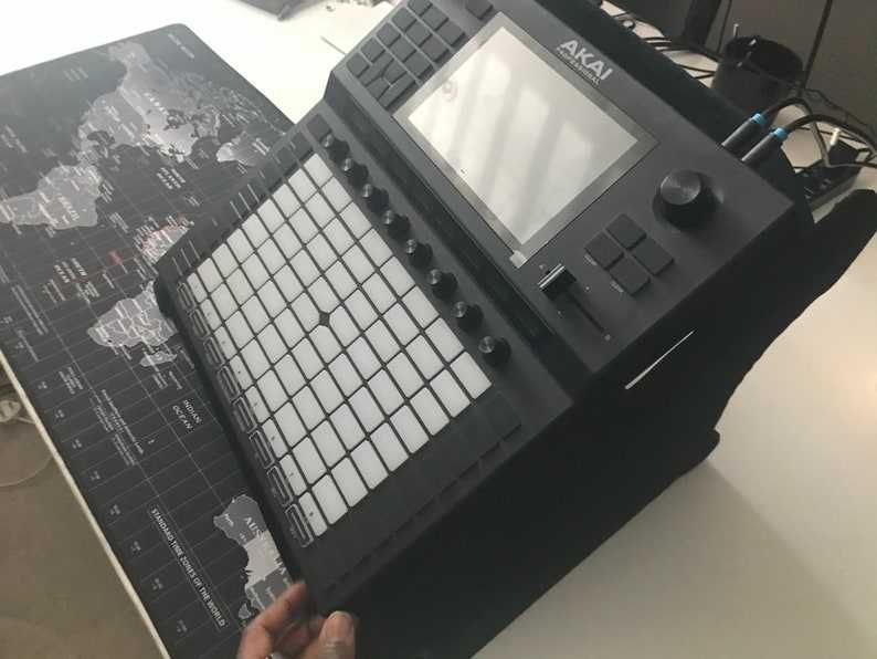 Akai Force muito bem estimada