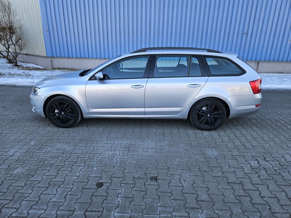 Skoda Octavia 3 Kombi 1.6 TDI Rok 2015 Parktronik Przebieg 169500 km