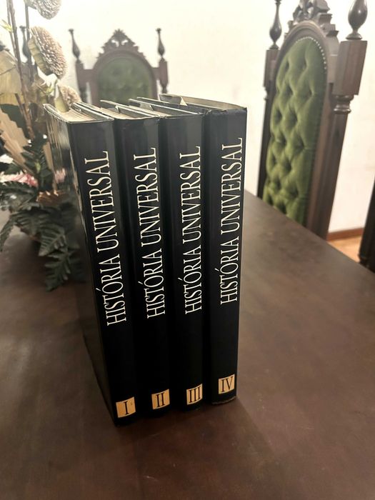 Coleção História Universal (4 Volumes) – Edição Círculo de Leitores