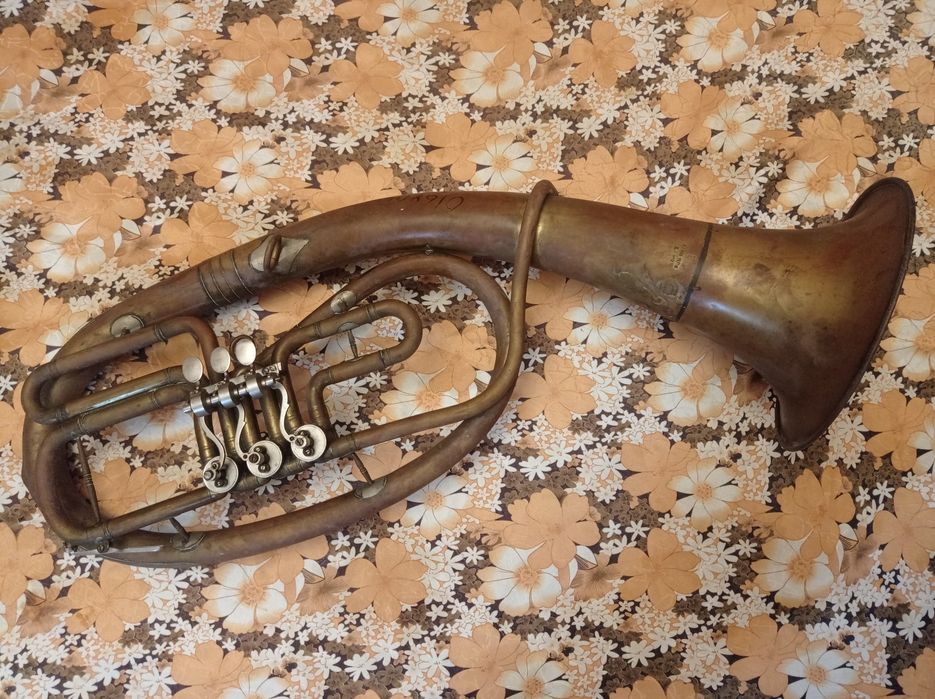 Духовая труба Тенор.