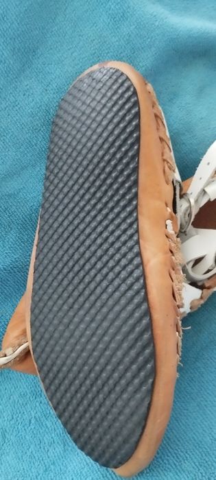 Buty ludowe opanci skórzane rozmiar 37-38