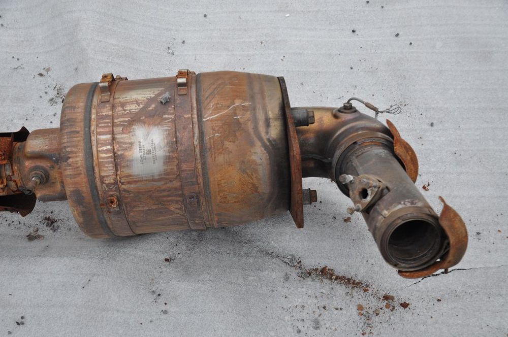 KATALIZATOR JOHN DEERE 6155R