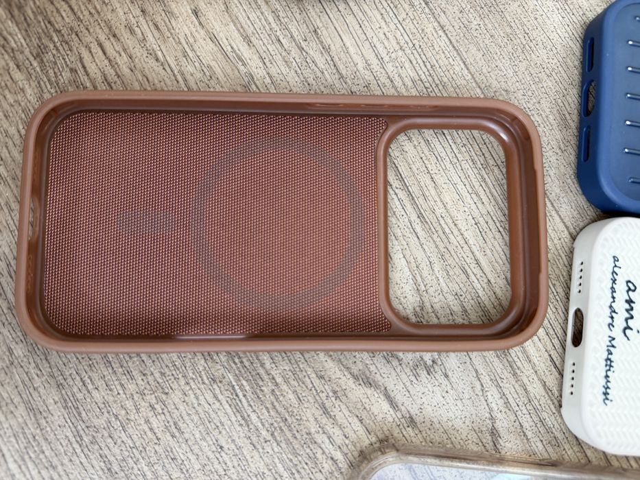 Чехлы на Iphone 17 pro