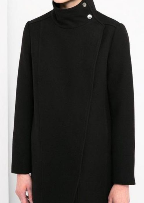 Mango Suit, krótki czarny  płaszcz S-M