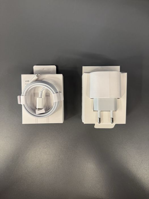 Kostka USB-C + Kabel Lightning do iPhone