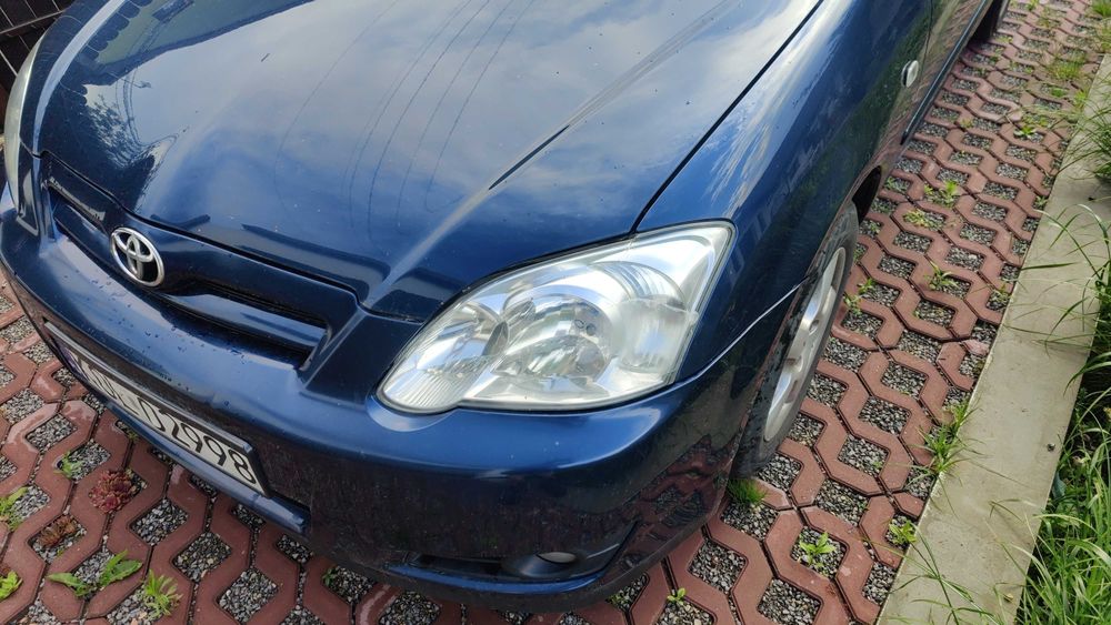 Toyota Corolla e12
