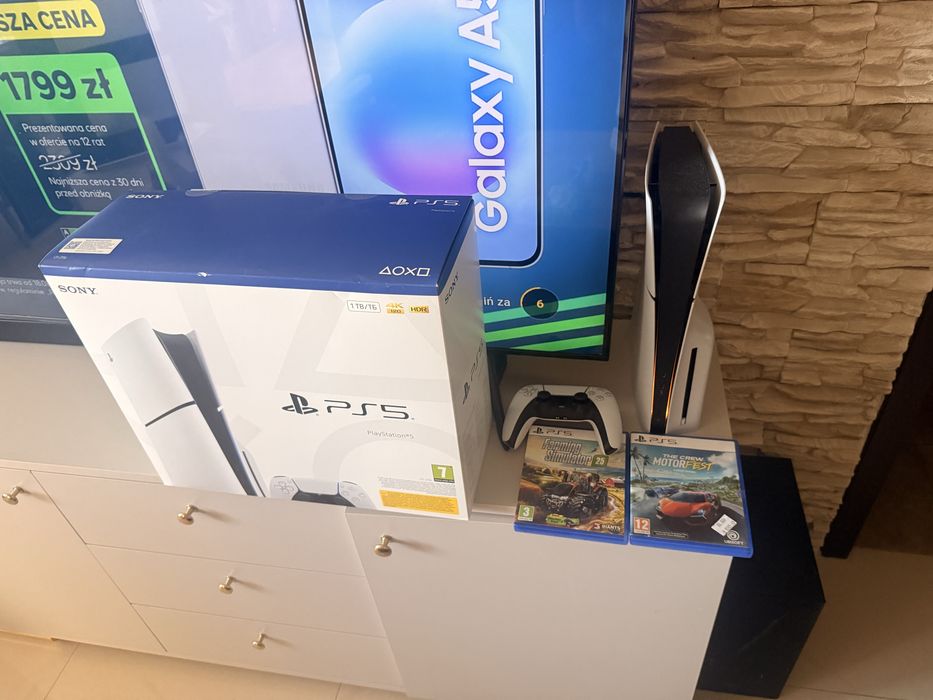Konsola PS5 Slim 1TB