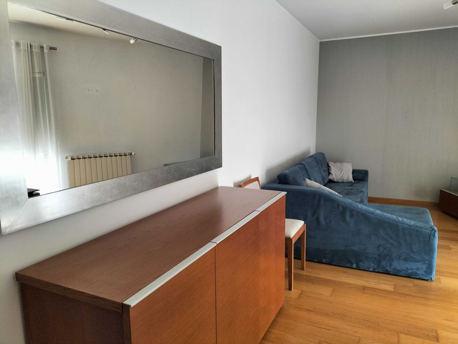 T1 - Disponível 1 Abril