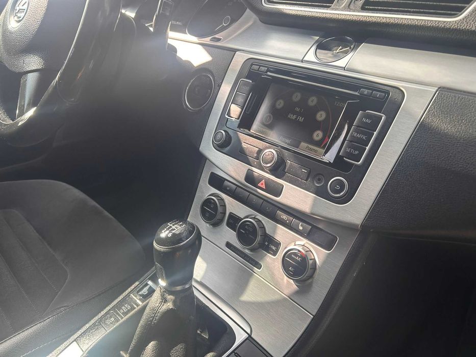 volkswagen B7 2013 r