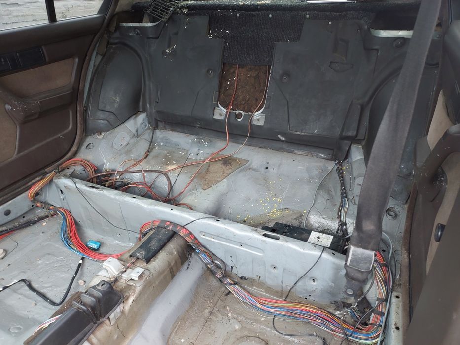 Продам авто BMW34