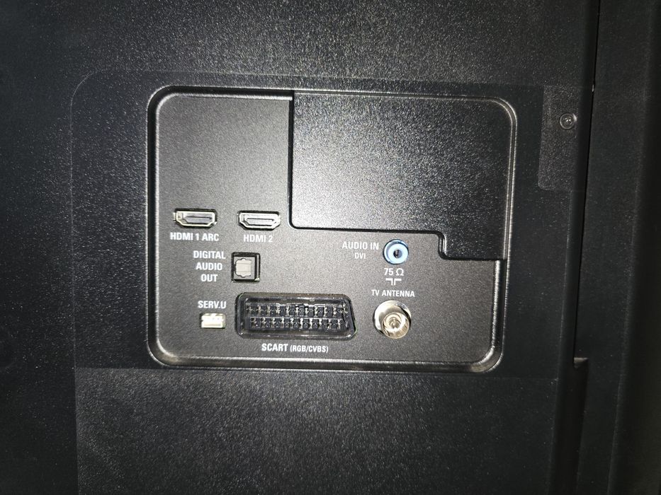 Televisão Philips Full HD 
32PFH4100/88 f