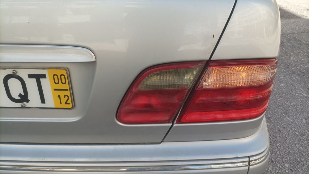 Farolins mala farolim Mercedes