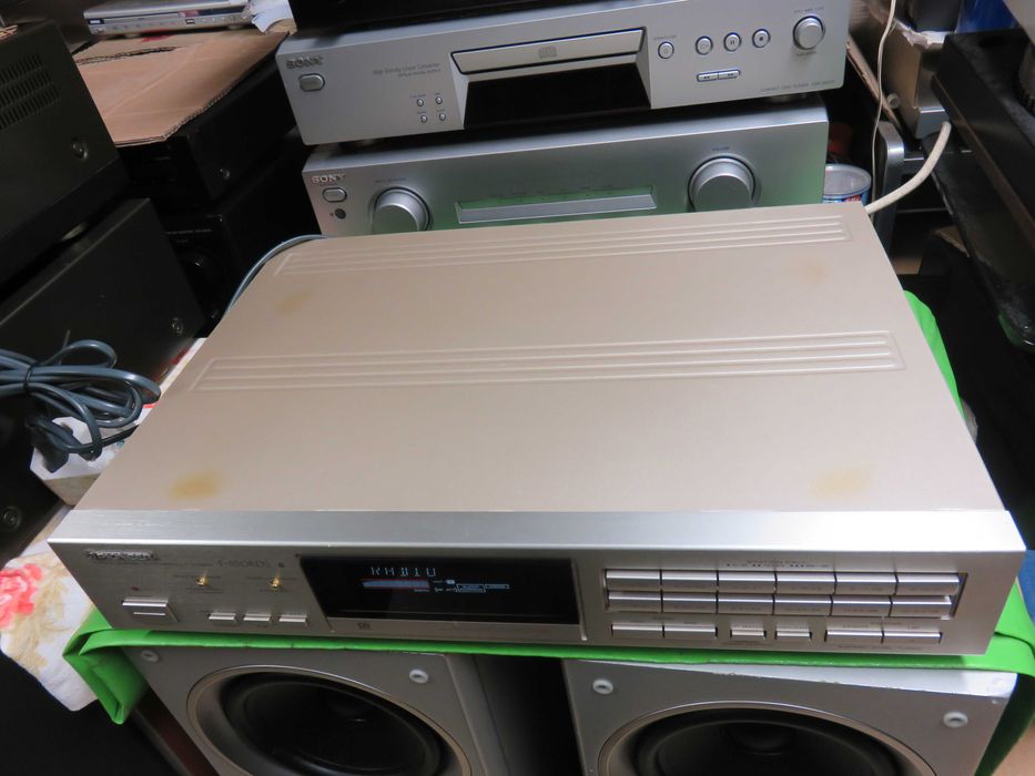 Tuner Pioneer F-550RDS