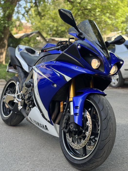 Yamaha YZF R1 2011 год