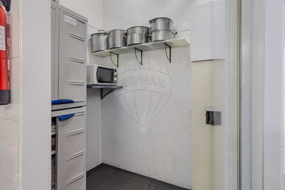 Equipamentos, máquinas, utensílios, recheio