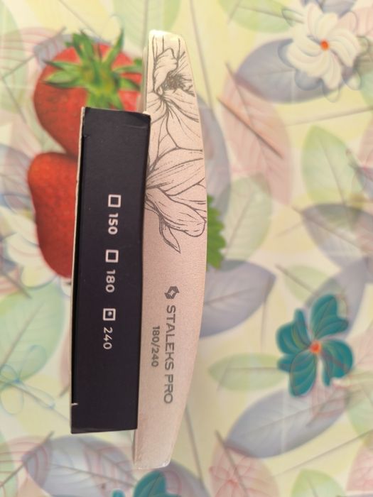 Матеріали для манікюру, гель лак, фреза