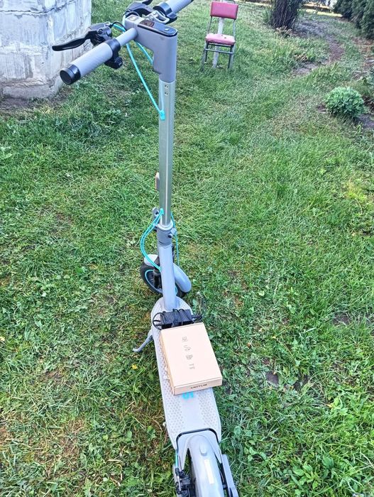 Sprzedam chulajonge motus scooty 10 plus 2023