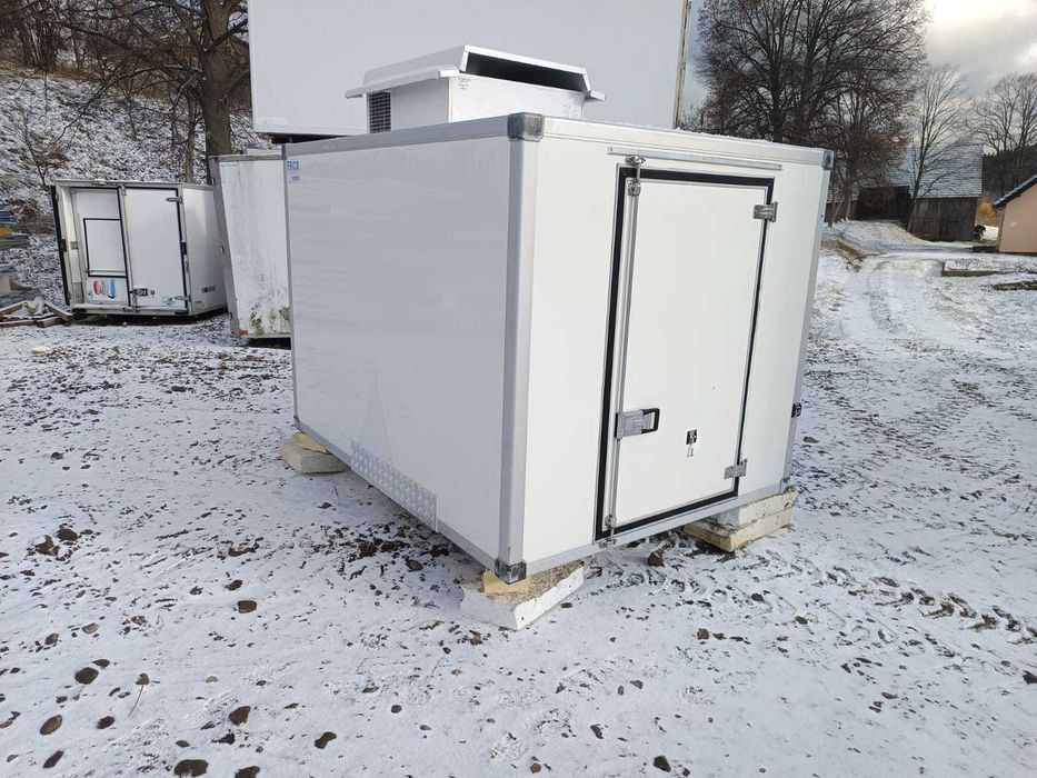 Komora chłodnicza stacjonarna / chłodnia / izoterma /chłodziarka
