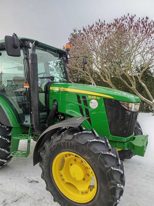 Ciągnik John Deere 5085
