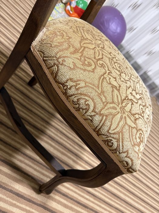 Стільці деревяні мякі 4шт