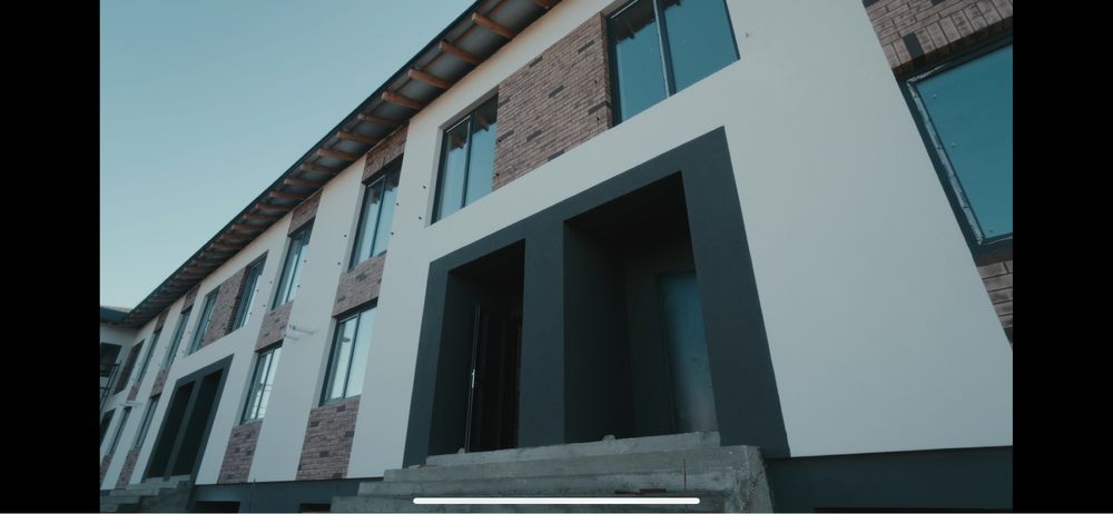 Великий  таунхаус з дизайн проєктом!