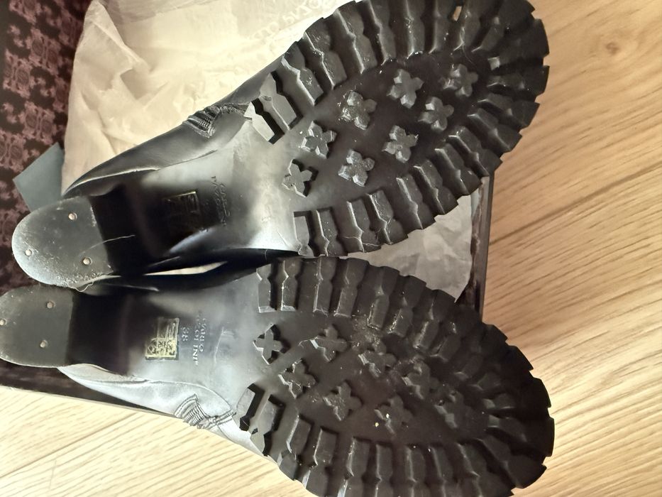 Ботільони  осіньНа байці.