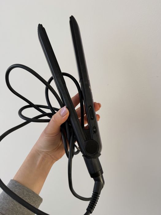 випрямляч для волосся Rowenta Liss & Curl SF4412.