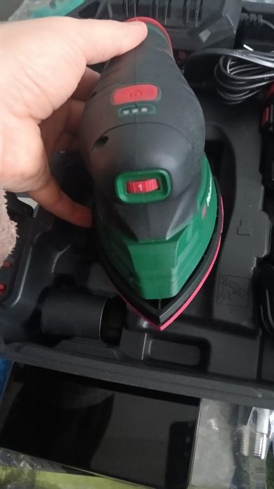 Акумуляторна шліфувальна машина parkside pams 12 b2