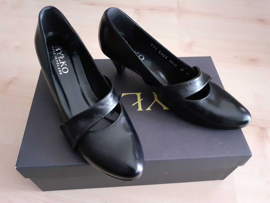 Czarne czółenka, półszpilki Ryłko, rozmiar 35,5