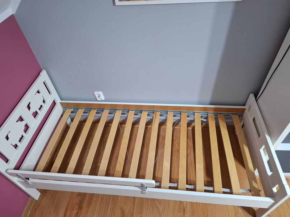 Sprzedam łóżko dziecięce Ikea 70x160