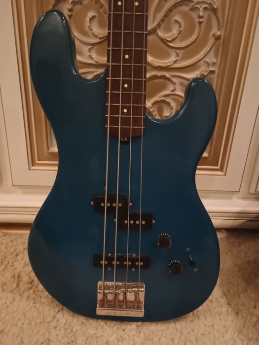 Бас гітара Musima Action 2002