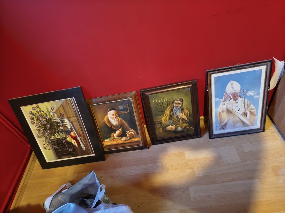 Oddam obrazy za darmo