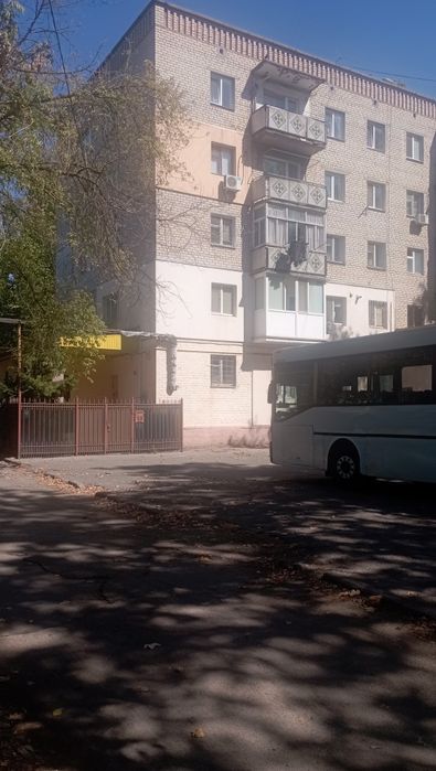 Продаю 4- х комнатную квартиру в Лесках на Карпенко