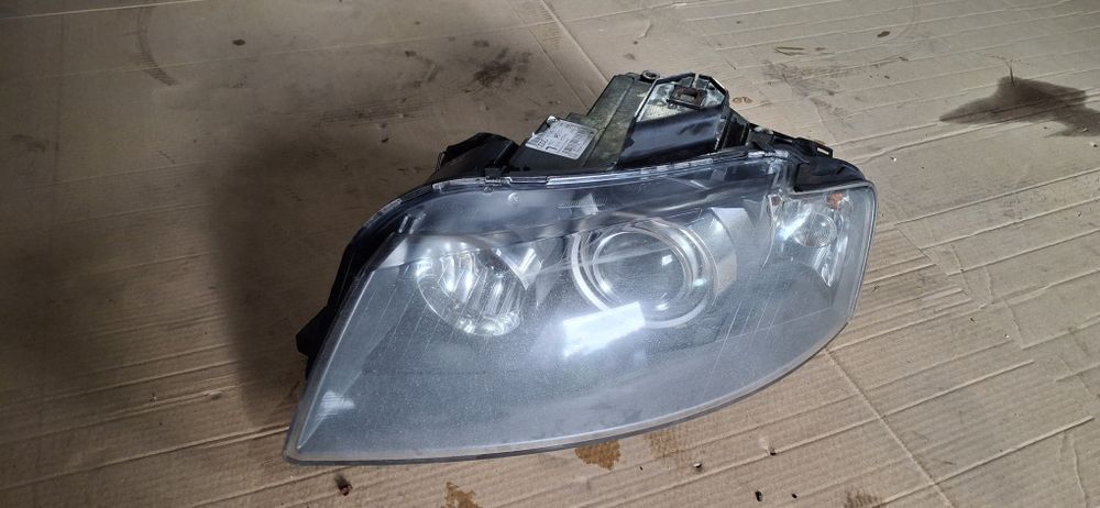 Lampa ksenon audi a3 8P