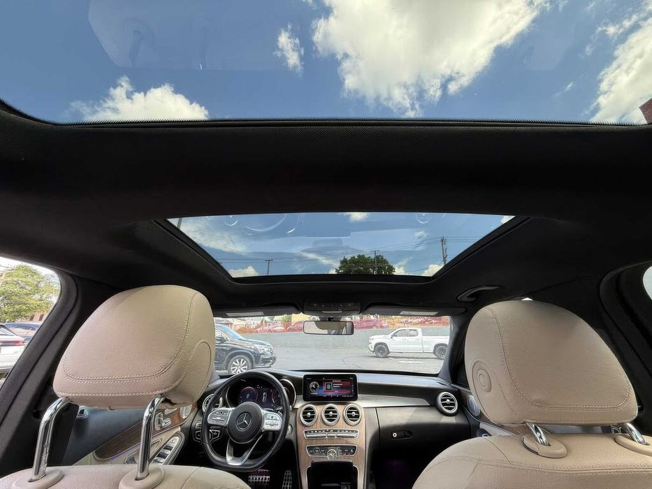 Mercedes-Benz C300      2020
