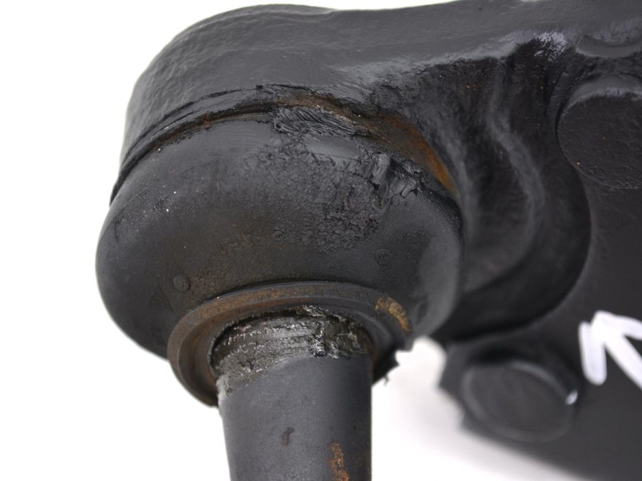 Важіль передньої підвіски правий LAND ROVER FREELANDER 2 L359 2006-201