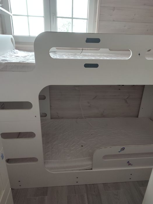 Łóżko dwupiętrowe