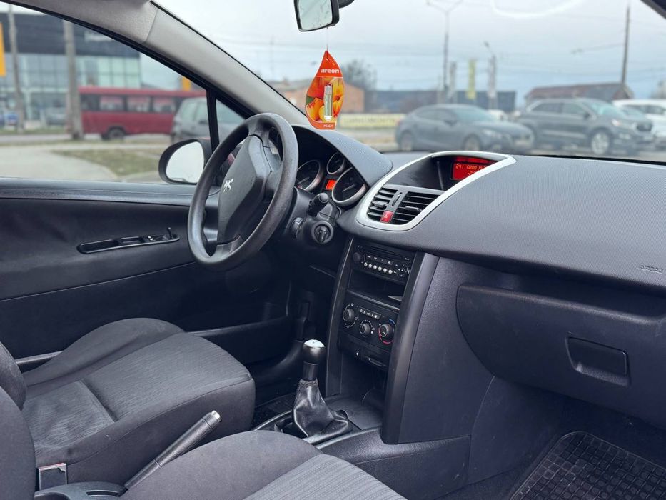 Прадам Авто Пежо 207