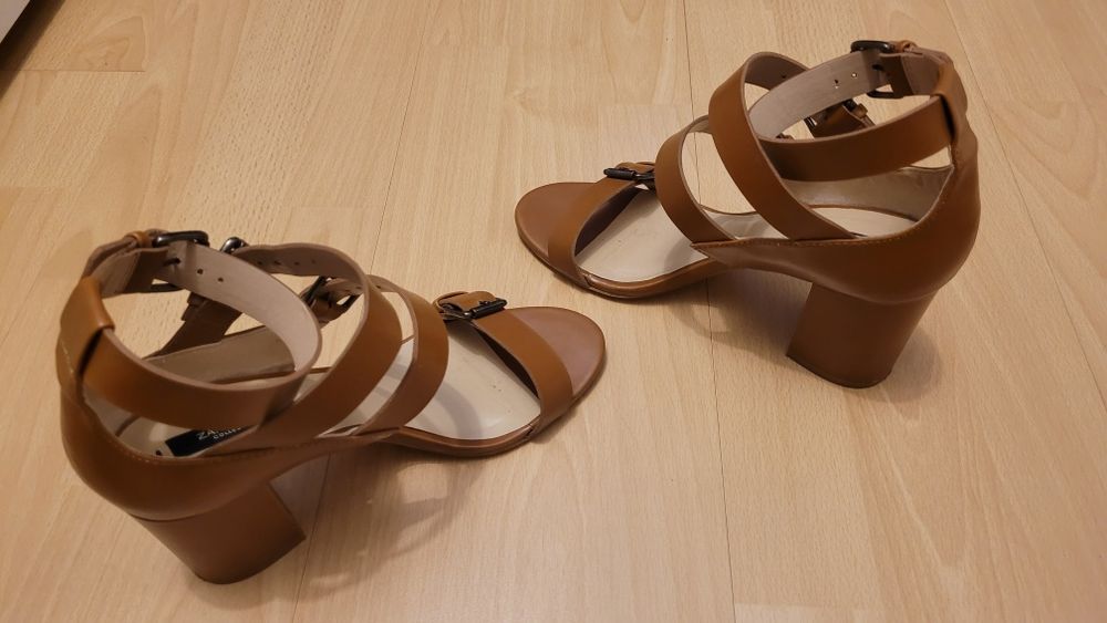 Buty na obcasie sandały brązowe Zara Basic r. 38