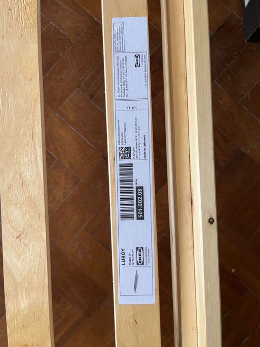 Cama ikea em pinho 140*200