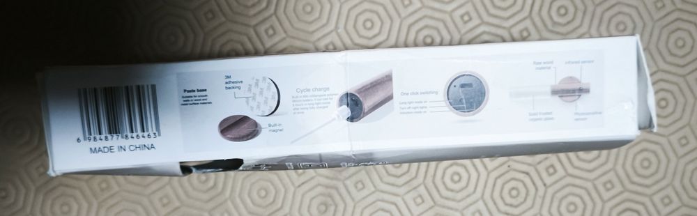 Luminária noturna com sensor movimento