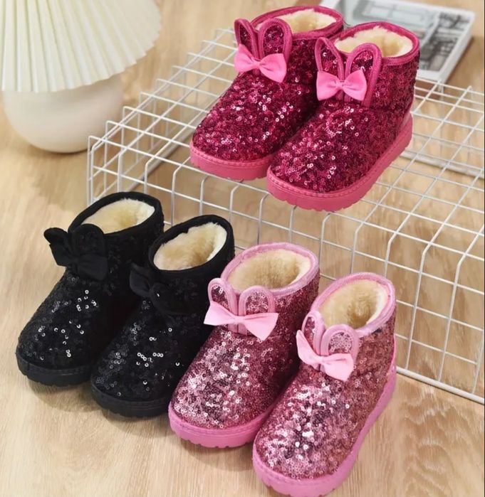 Зимові милі чоботи у розмірі 25 та 27