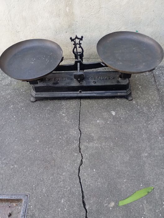 Vendo esta balança muita bonita bom estado