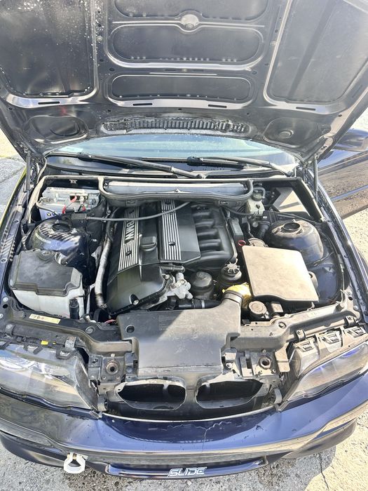 BMW E46 Coupe | M54B25 2.5 R6