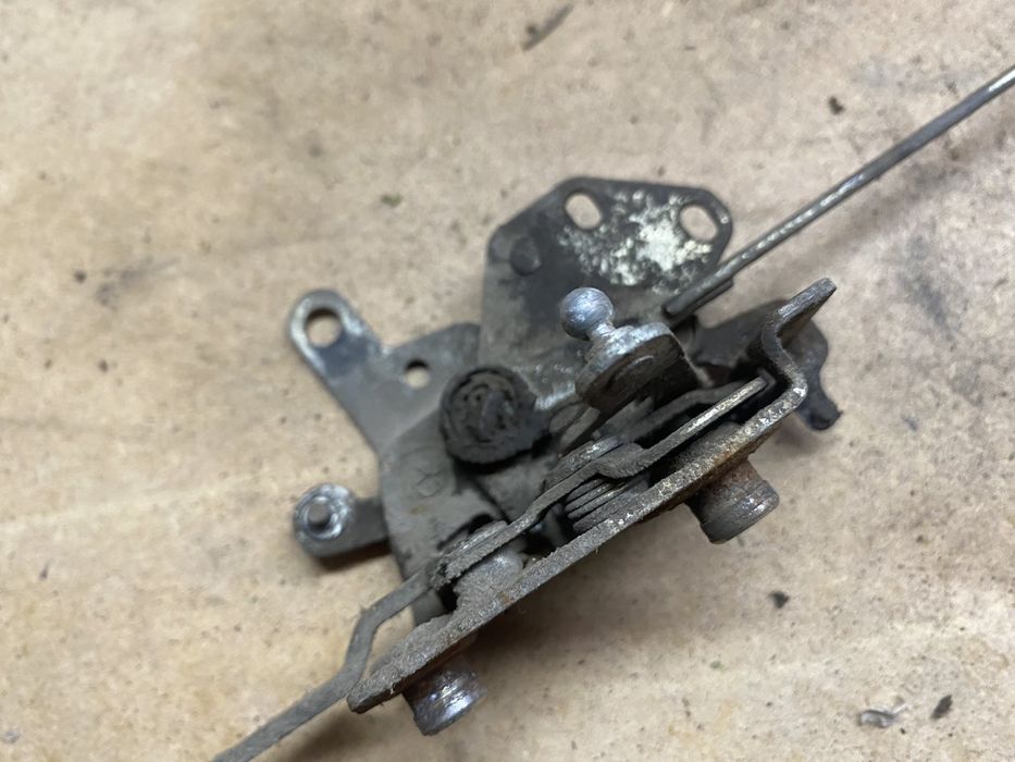 Задний правый внутренний замок механизм с тягами ВАЗ 2109