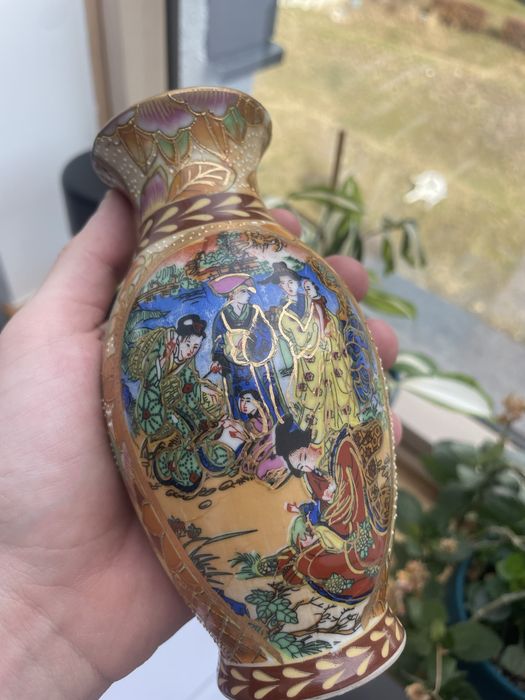 Wazon porcelanowy japoński Satsuma 16 cm bogato zdobiony
