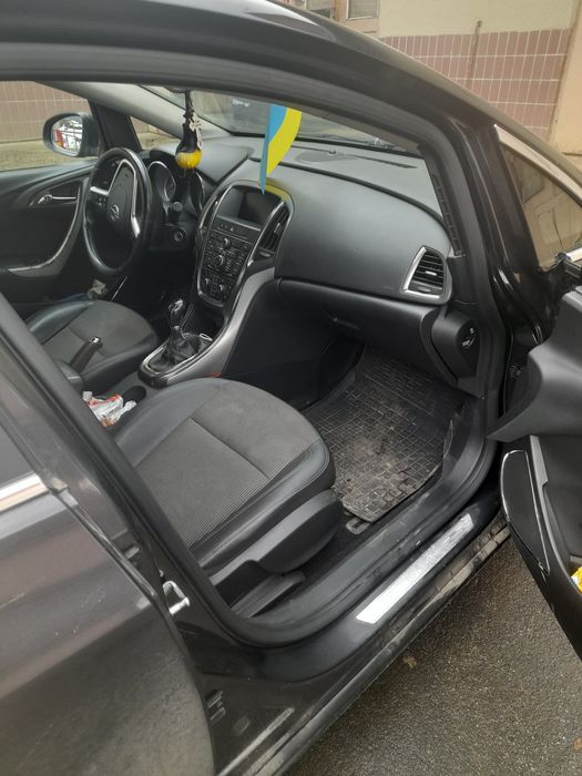 Опель.                                                .