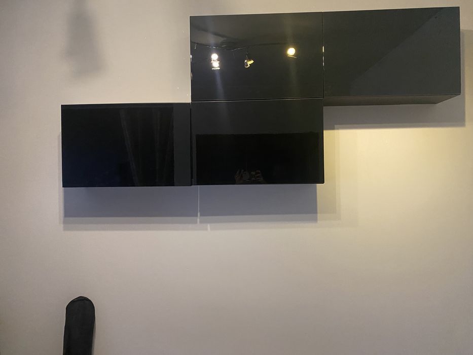 Armários + Estante com portas