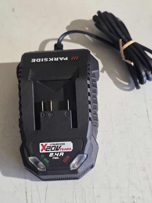 Carregador 20v 2.4ah parkside